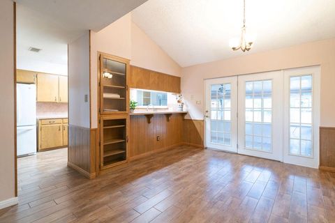 Tiny photo for 3801 Oak Creek DR, Austin, TX 78727 (MLS # 9129597)