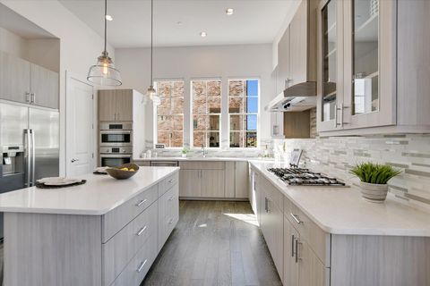 Photo of 1301 Town Creek DR #1, Austin, TX 78741 (MLS # 4340911)