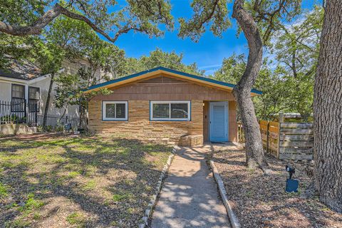 1014 Reagan TER Austin TX 78704
