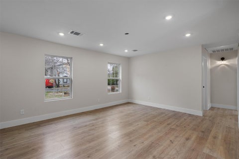 Tiny photo for 8801 Little Walnut DR, Austin, TX 78753 (MLS # 6889522)