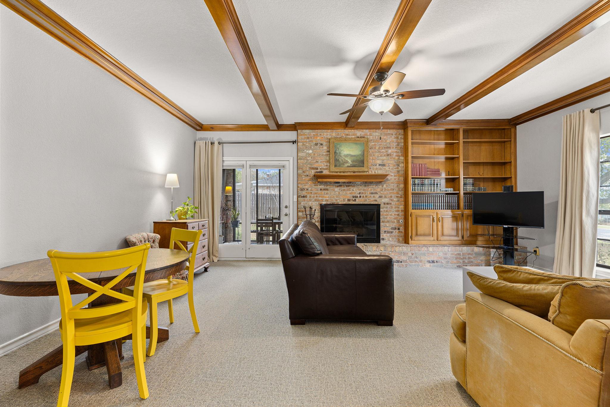 3806 Eagle WAY