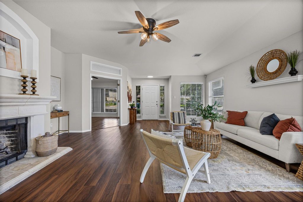 Photo of 1524 Lochaline LOOP, Pflugerville, TX 78660 (MLS # 9425741)