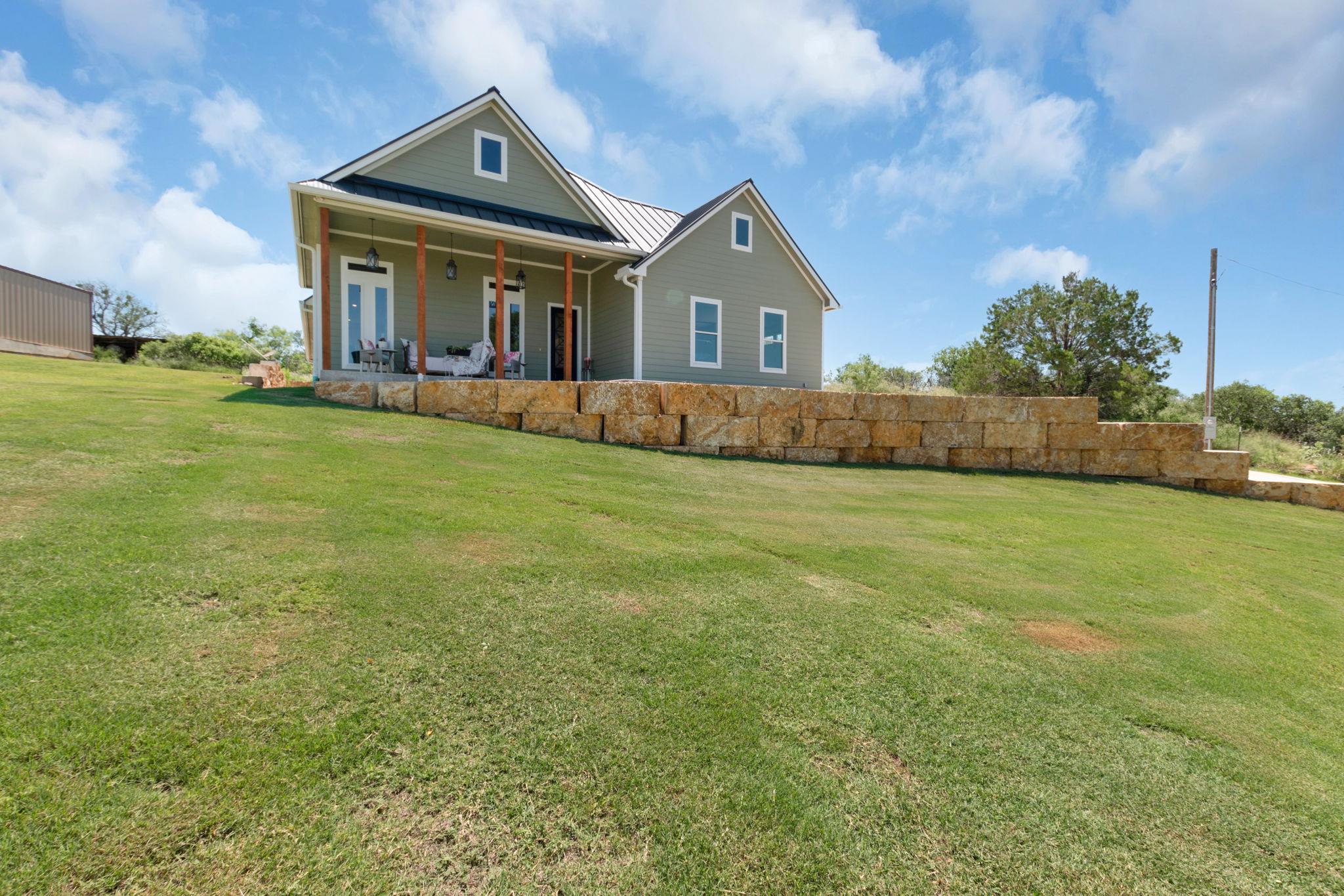908 Sandy Mountain DR