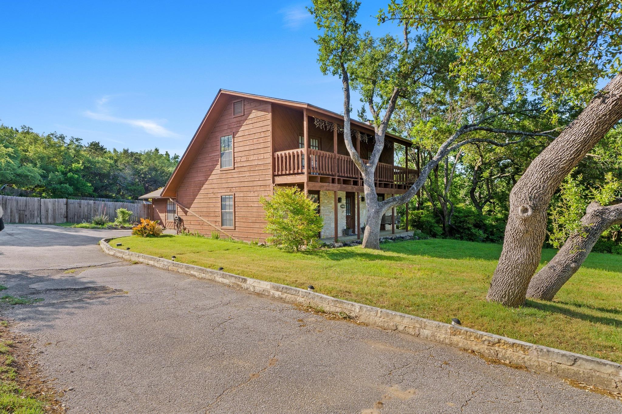 103 S LAURELWOOD DRIVE DR S