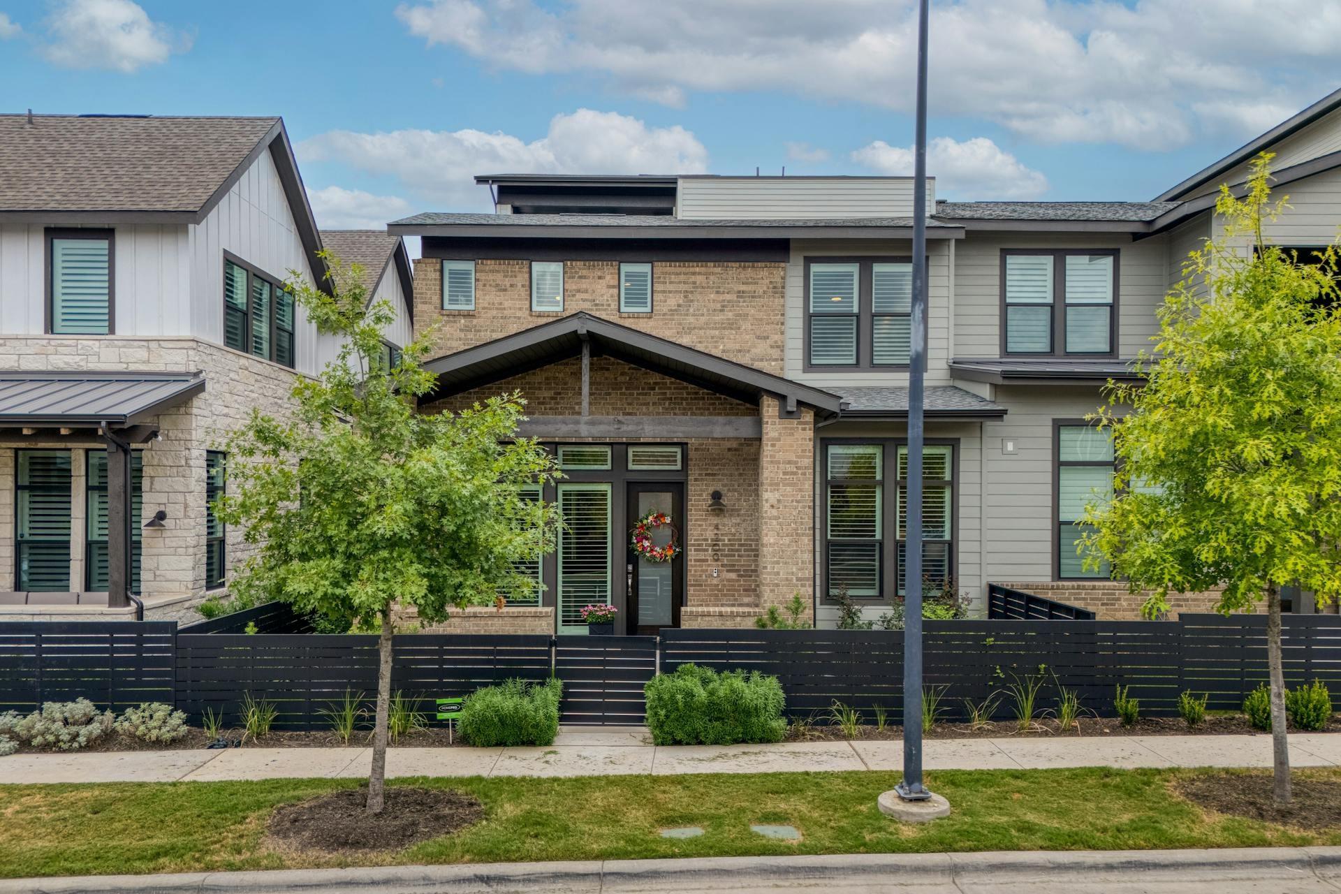 View Austin, TX 78731 townhome