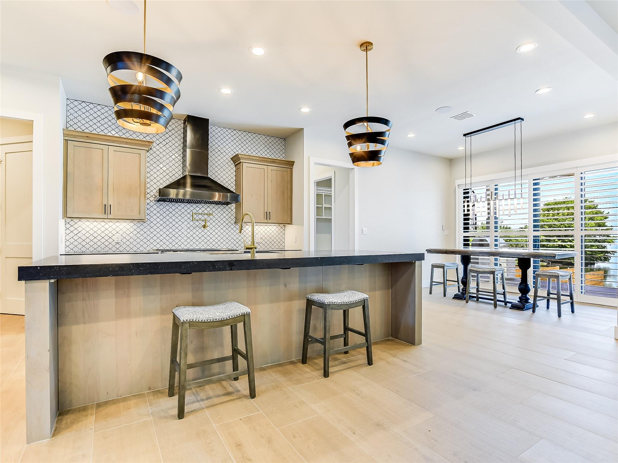 114 Captains Cove