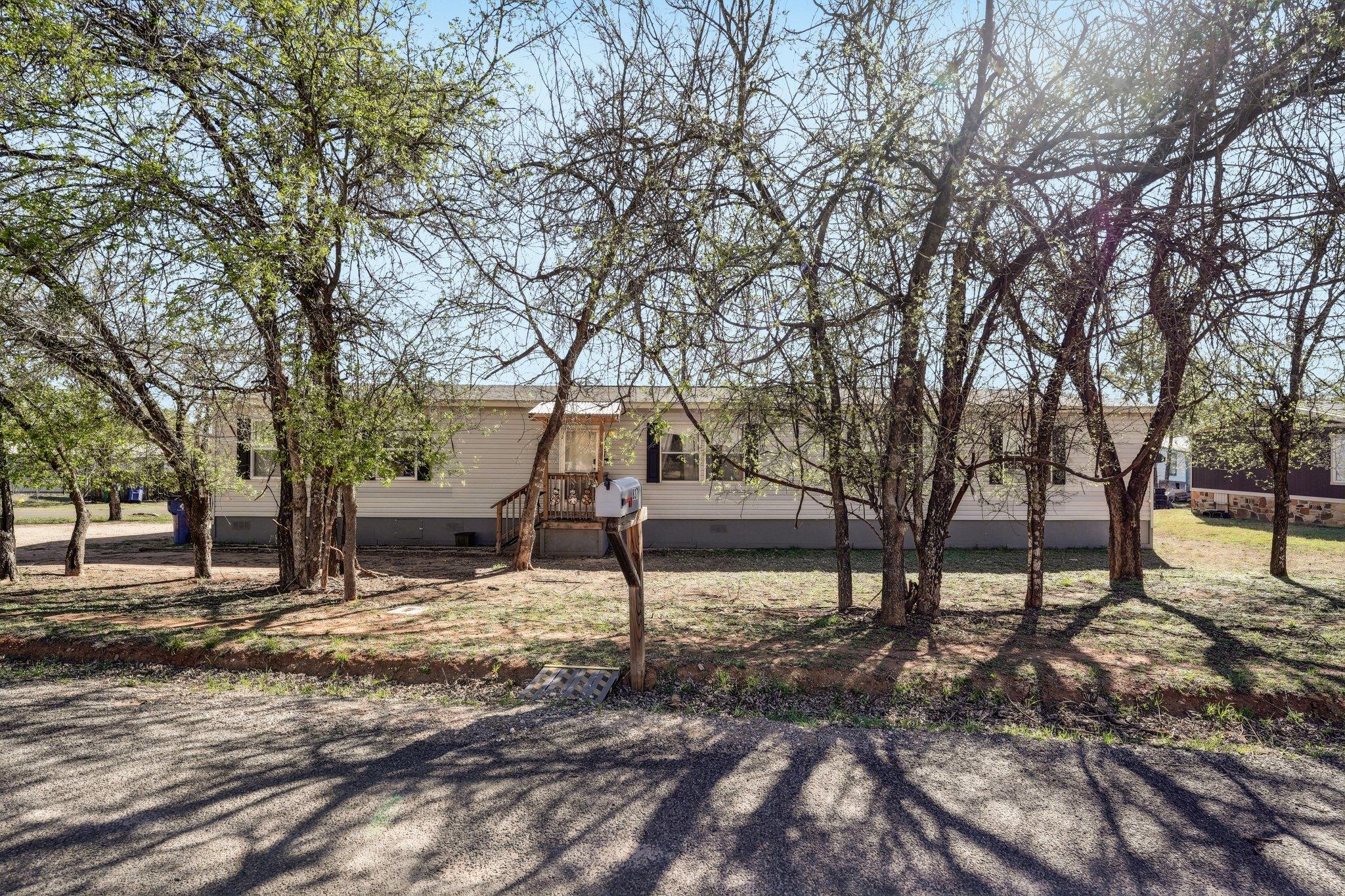 837 Southwood DR