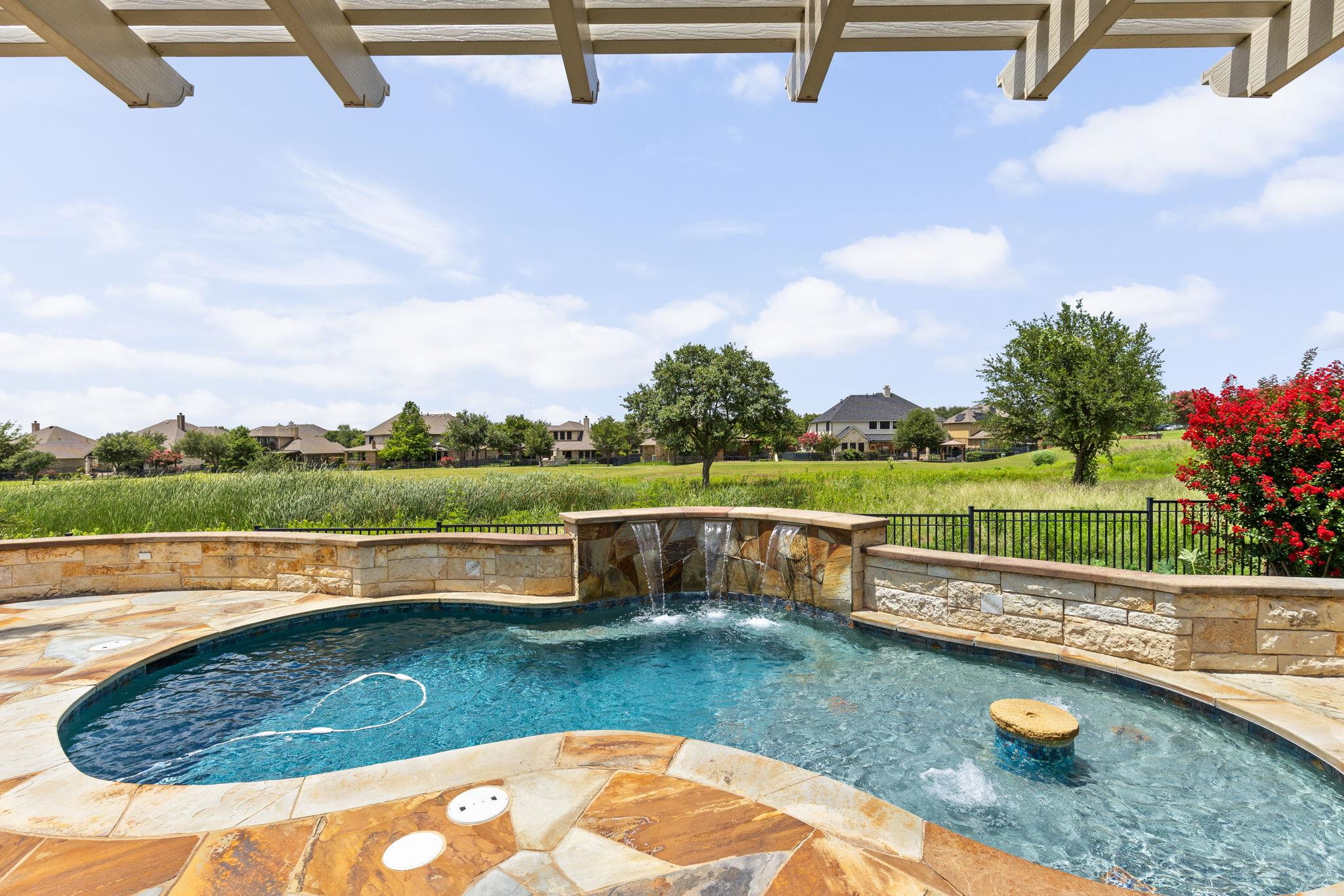 1316 Hillridge DR