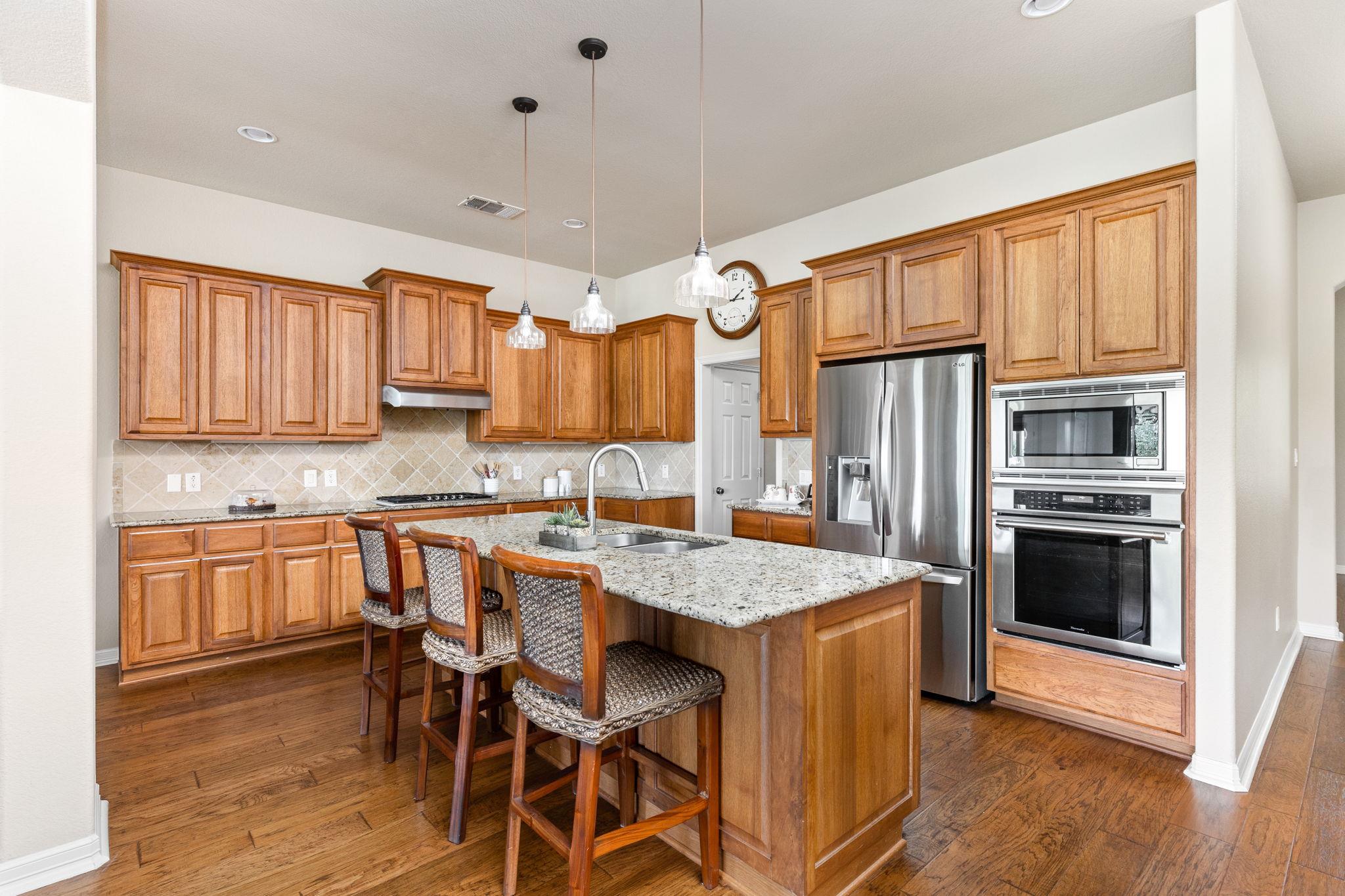 1316 Hillridge DR