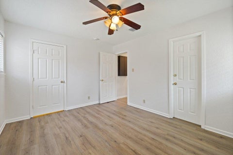 Tiny photo for 2409 Glen Springs WAY, Austin, TX 78741 (MLS # 2992065)