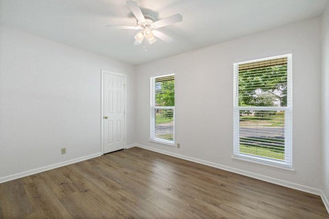 Tiny photo for 2409 Glen Springs WAY, Austin, TX 78741 (MLS # 2992065)