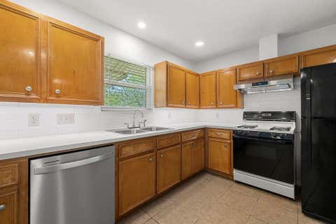 Tiny photo for 2409 Glen Springs WAY, Austin, TX 78741 (MLS # 2992065)