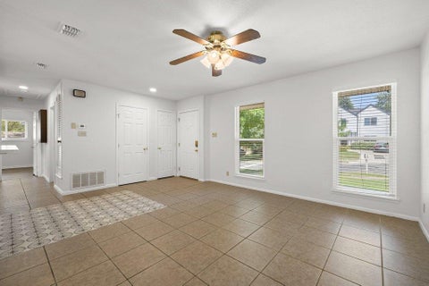 Tiny photo for 2409 Glen Springs WAY, Austin, TX 78741 (MLS # 2992065)
