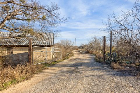 4975 E Highway 71 Highway E Del Valle TX 78617