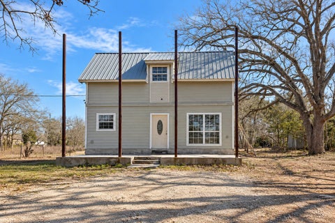 Photo of 143 Twin Lakes LN, Bastrop, TX 78602 (MLS # 8133496)