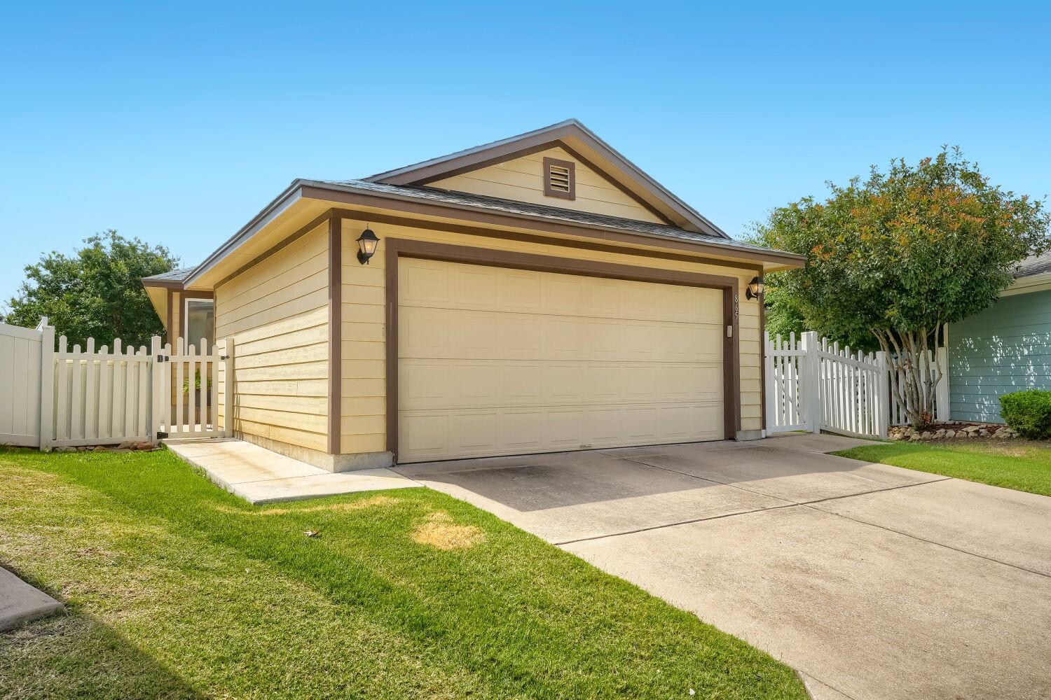 865 Heritage Springs TRL
