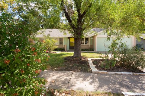 Tiny photo for 9801 Ochiltree DR, Austin, TX 78753 (MLS # 9683773)