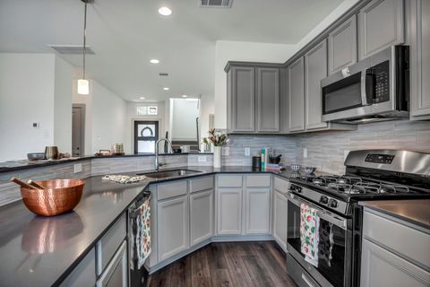 2121 Local Rebel LOOP Leander TX 78641
