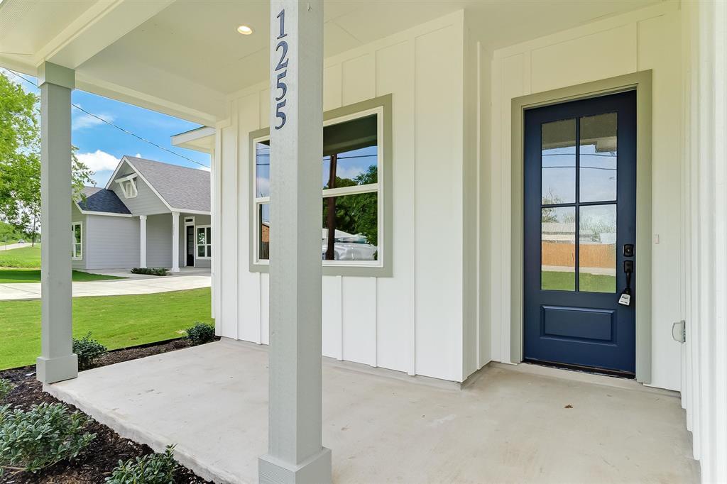 1255 Pecan Valley DR