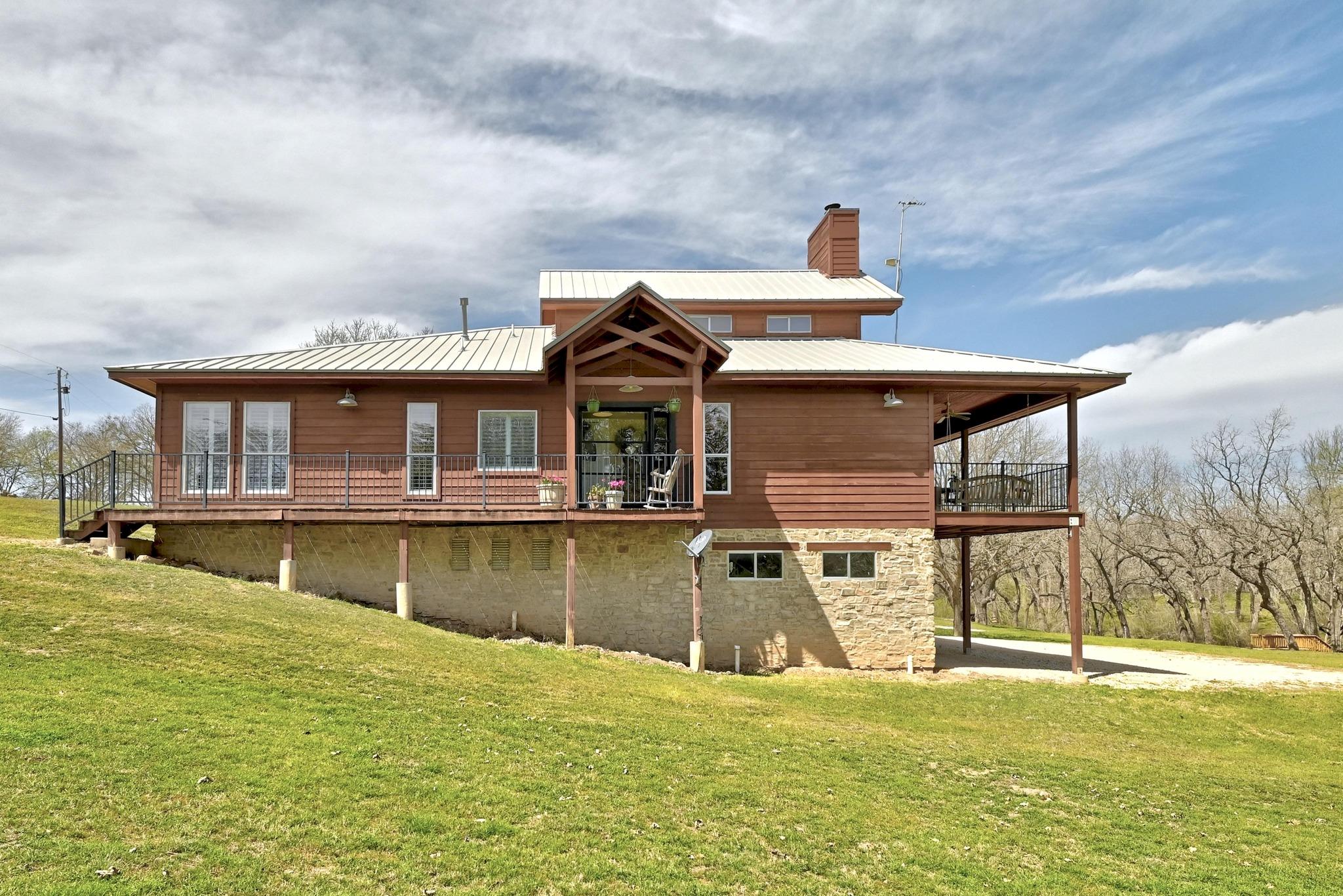 398 Redbird LN