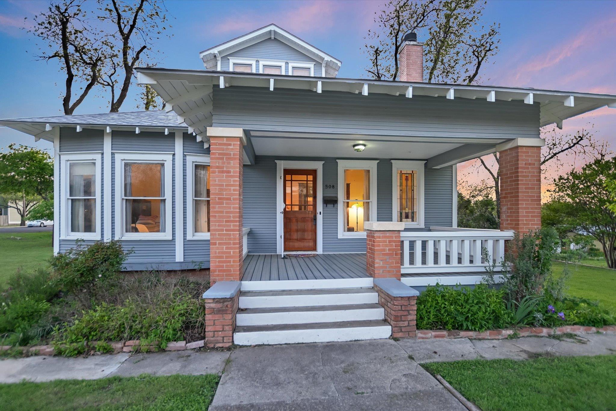 508 S Walnut ST