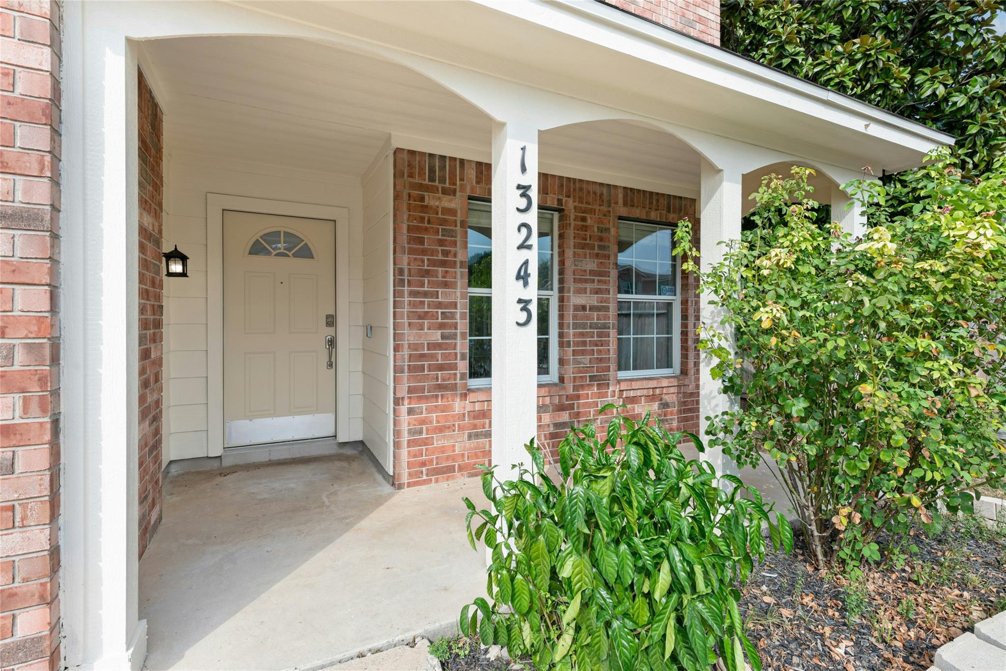 13243 Woodthorn WAY