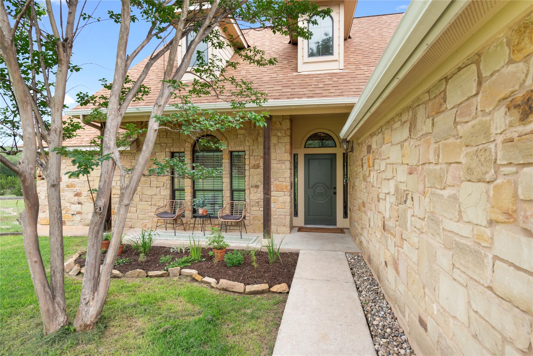 10102 Twin Lake LOOP