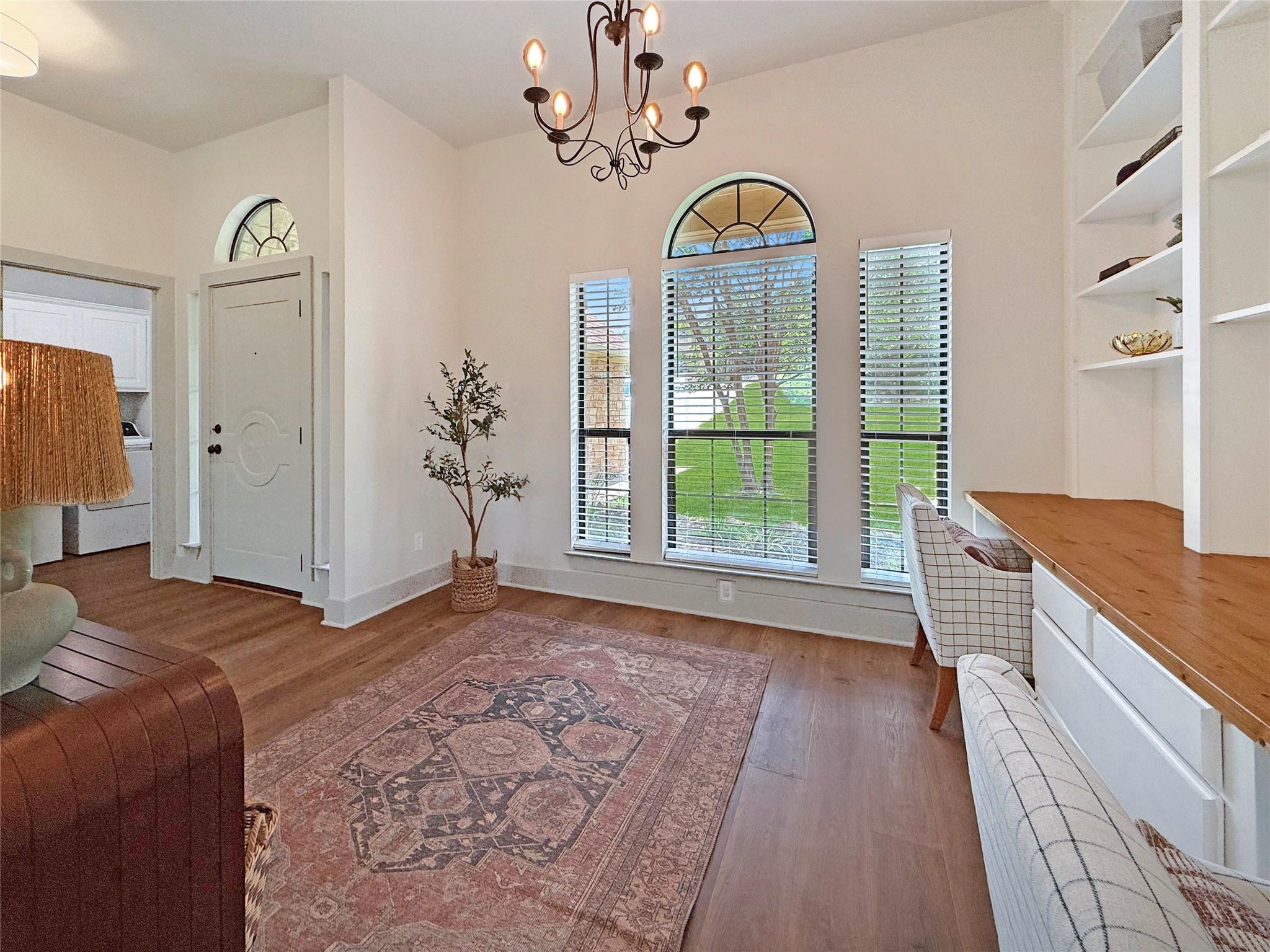 10102 Twin Lake LOOP