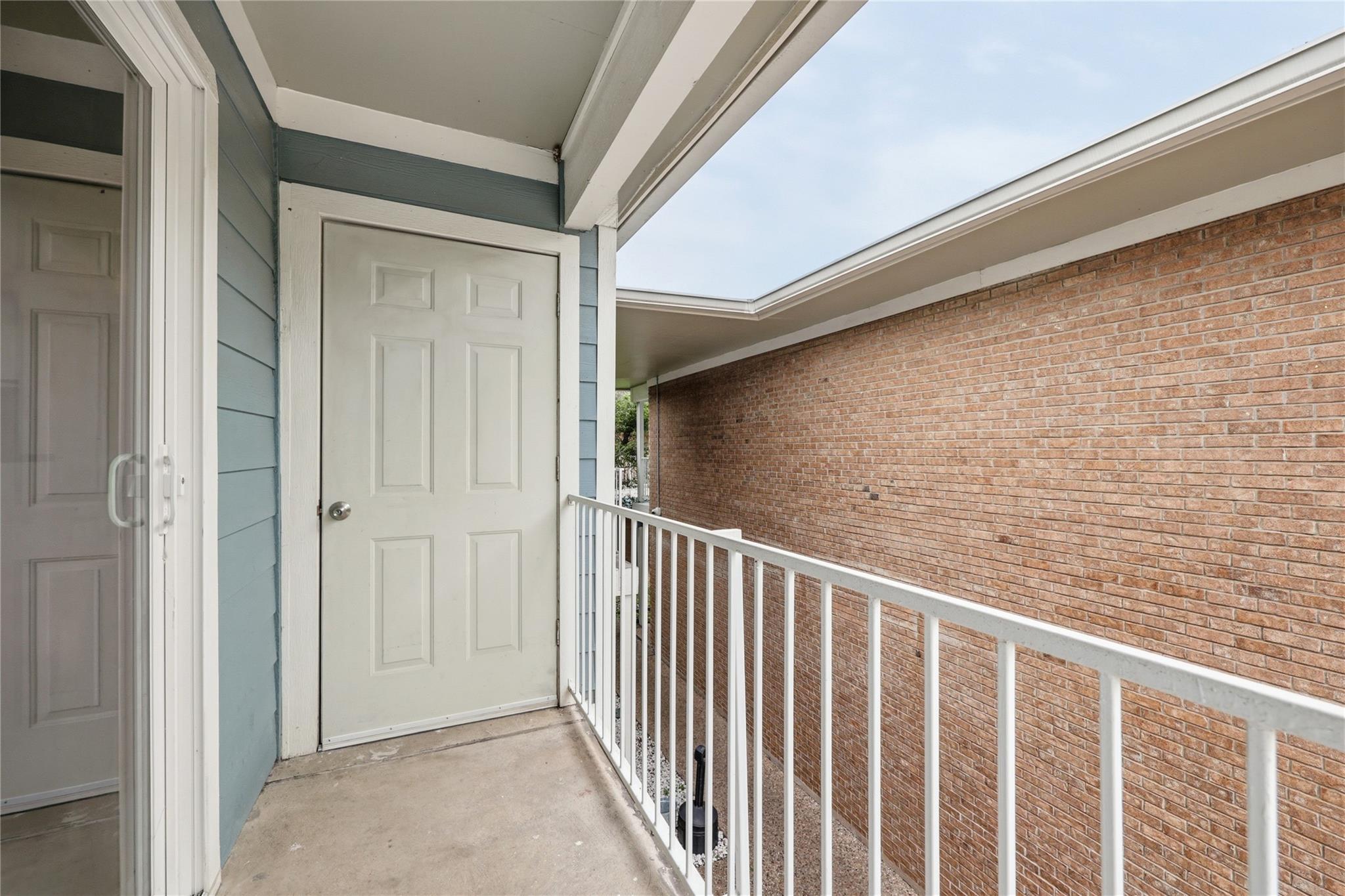 400 W 35th ST 201