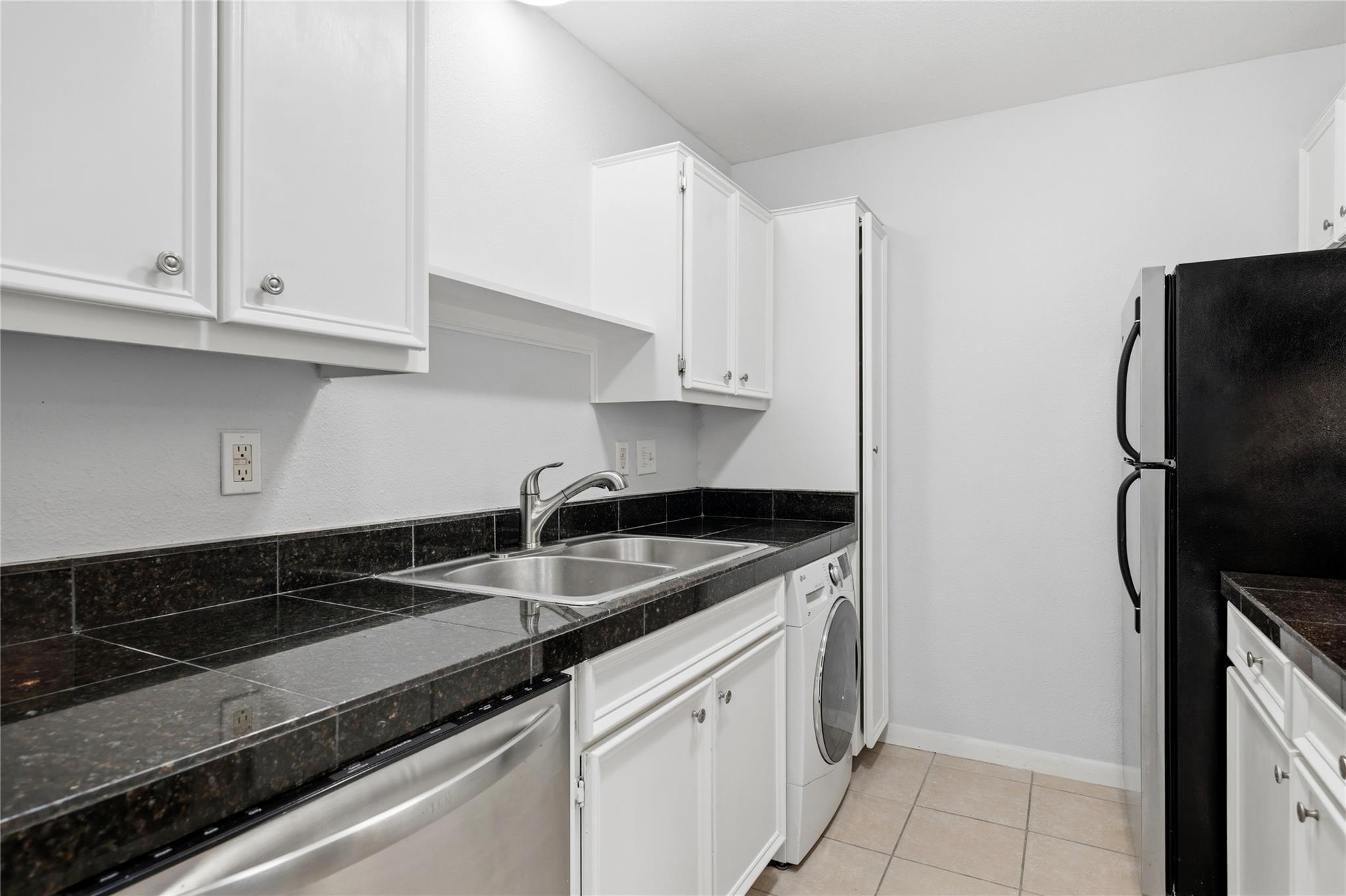 400 W 35th ST 201