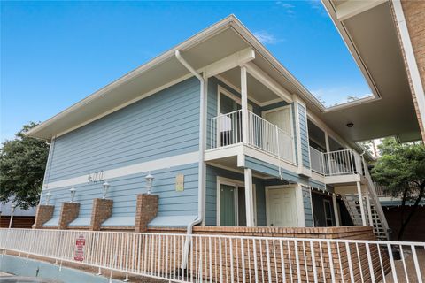 Photo of 400 W 35th ST #201, Austin, TX 78705 (MLS # 9441386)