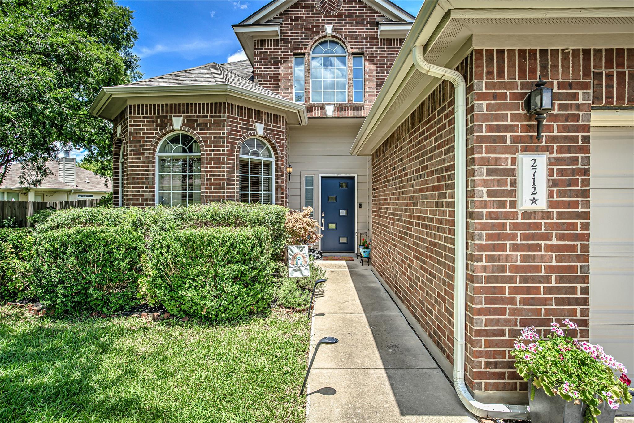 2712 Kickapoo Cavern DR