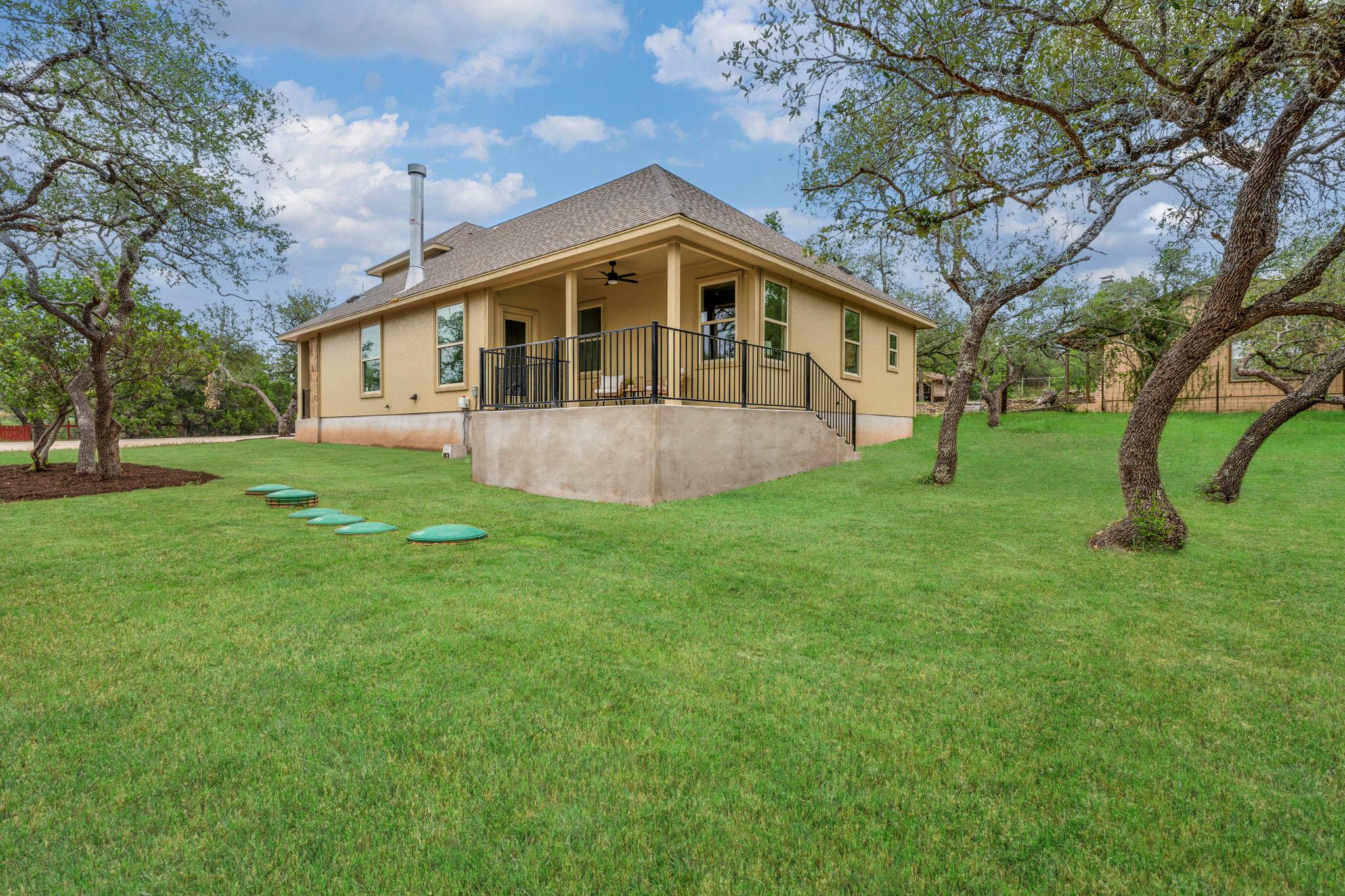 112 Twin Creek CIR