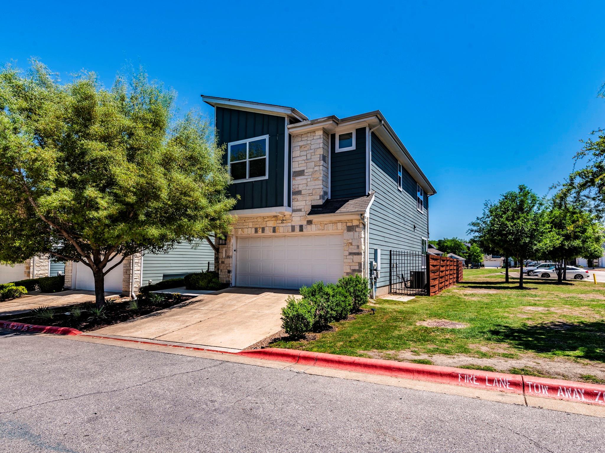 2315 Capulet ST