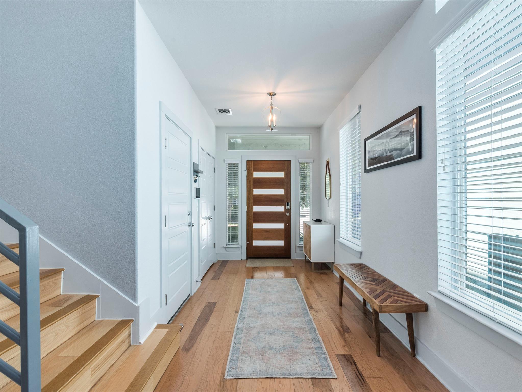 2315 Capulet ST
