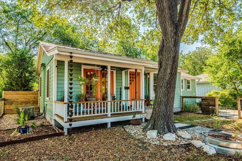 Photo of 5711 Avenue G, Austin, TX 78752 (MLS # 3380806)