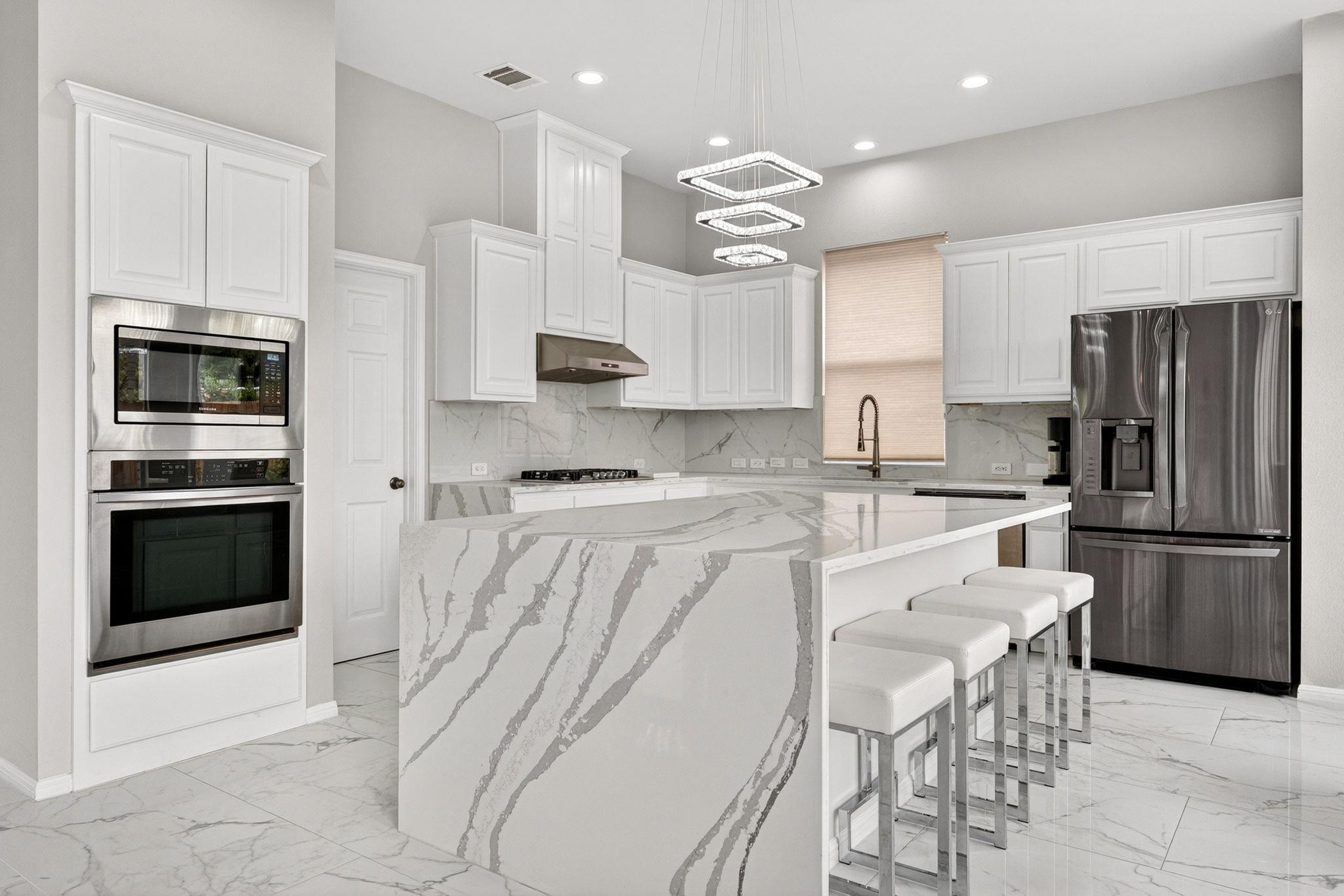 12629 Lee Park LN
