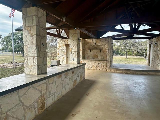 712 Coventry RD