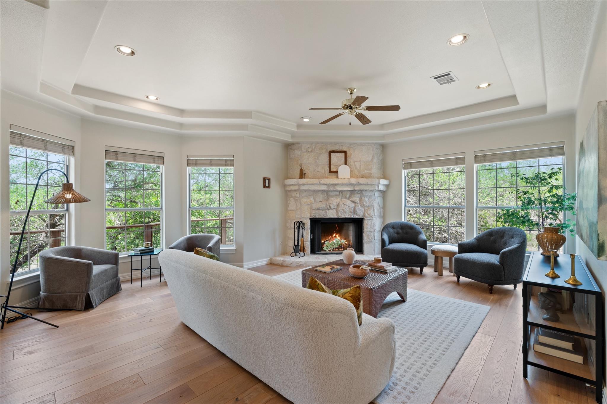 405 N Canyonwood DR