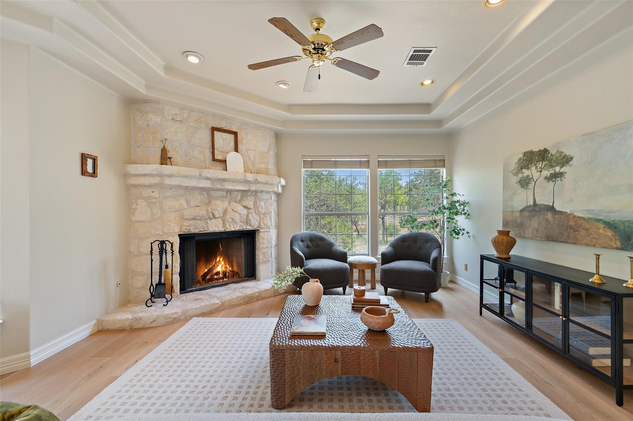 405 N Canyonwood DR