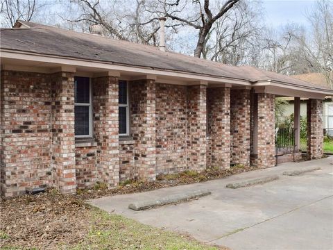 Photo of 4500 Avenue D #A, Austin, TX 78751 (MLS # 5267969) Photo of 4500 Avenue D #A, Austin, TX 78751 (MLS # 5267969)
