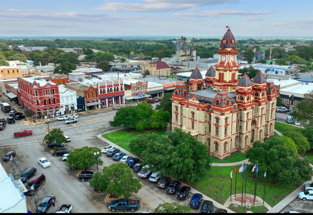 Photo of 510 S Guadalupe ST, Lockhart, TX 78644 (MLS # 7179747)