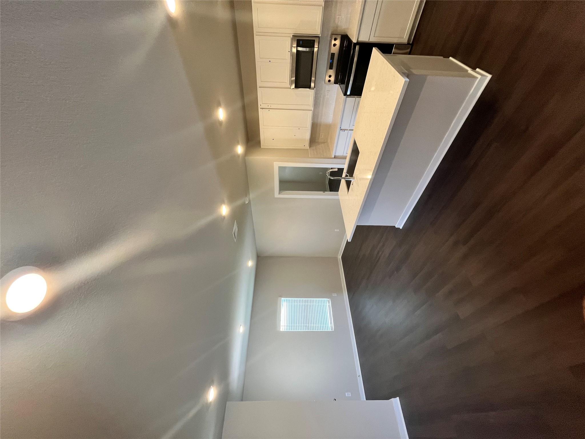 208 Lazy Lizzy RD