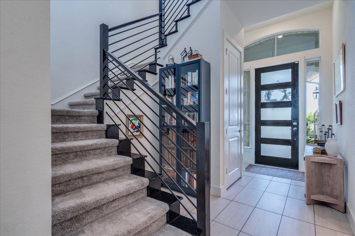 306 Olivia DR 125