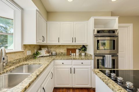 Tiny photo for 409 Palos Verdes DR, Lakeway, TX 78734 (MLS # 1371976)