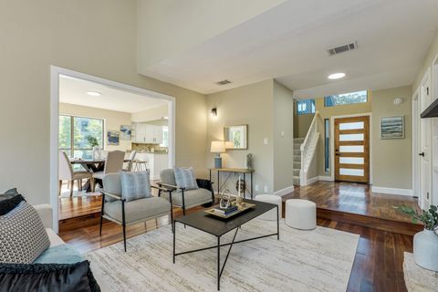 Tiny photo for 409 Palos Verdes DR, Lakeway, TX 78734 (MLS # 1371976)