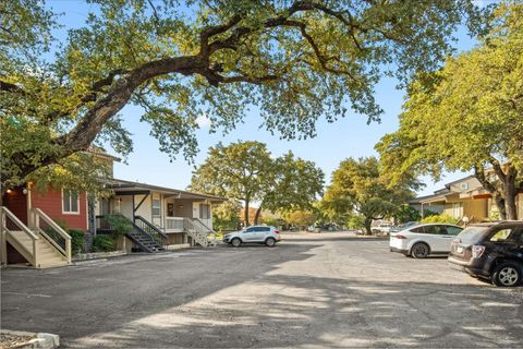 Tiny photo for 559 Demarett DR, Point Venture, TX 78645 (MLS # 7362071)
