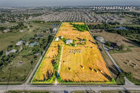21602 Martin LN Pflugerville TX 78660