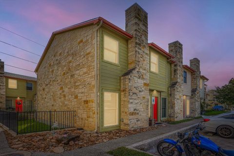 Photo of 6900 E Riverside DR #6, Austin, TX 78741 (MLS # 8997225)