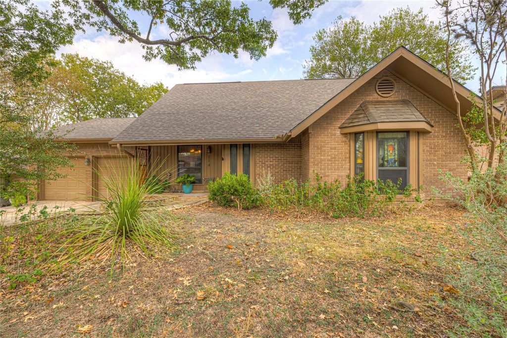 Photo of 114 Algarita ST, San Marcos, TX 78666 (MLS # 6092451)